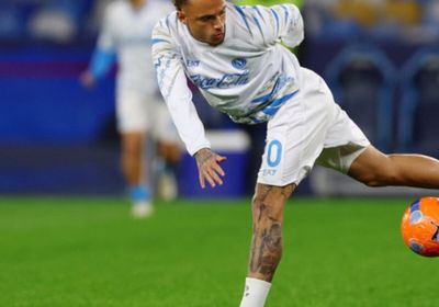 لانج مهاجم هولندا يغيب مباراة النرويج الودية بسبب جراحة في يده