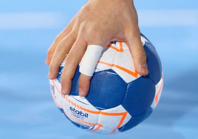 بطل الدوري الألماني لكرة اليد يستعيد كأسه المفقود