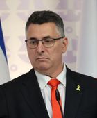 الخارجية الإسرائيلية ترحب بطرد لبنان للسفير الإيراني في بيروت