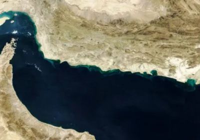 "ذا تايمز": بريطانيا تقود تحركات دولية واسعة لفتح مضيق هرمز