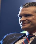 وزير الحرب الأمريكي: سنواصل إجراء المفاوضات مع إيران بـ"القنابل"