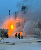 اندلاع حريق في ميناء أوست-لوجا الروسي عقب هجوم بطائرات مسيرة