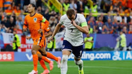 تألق بروبي في إنجلترا يفتح له طريق المنتخب الهولندي من جديد