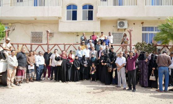 وقفة احتجاجية لكوادر أمانة الانتقالي تطالب بفتح مقارها في عدن