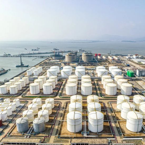 أسعار النفط تدفع الصين لإنهاء أطول موجة انكماش سعري