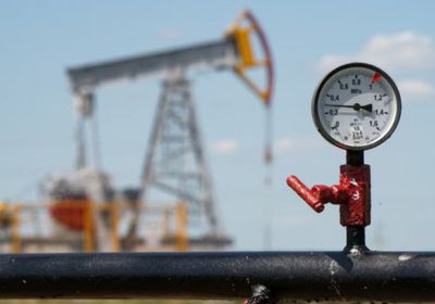 أسعار النفط تقفز بنسبة 5% مع تعثر مفاوضات التهدئة