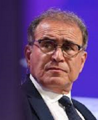 "روبيني" يحذر من ركود تضخمي عالمي نتيجة حرب إيران