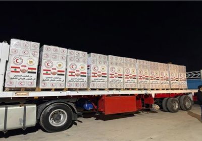 الهلال الأحمر المصرى يرسل شحنة مساعدات إلى لبنان