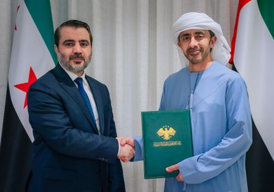 تسلمها عبدالله بن زايد.. رئيس الإمارات يتلقى رسالة خطية من نظيره السوري