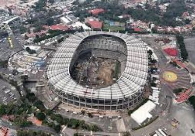 جماهير المكسيك تحتفل بإعادة افتتاح استاد أزتيكا