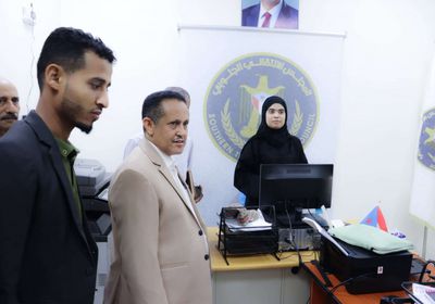 الحالمي يتفقد سير العمل بالقيادة المحلية لـ"انتقالي عدن"