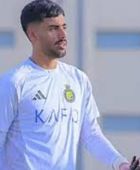 إصابة البوعينين حارس النصر السعودي بقطع في الرباط الصليبي