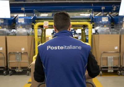 البريد الإيطالي يسعى لحسم صفقة بـ 10.8 مليار يورو