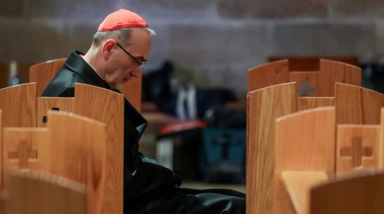 الاتحاد الأوروبي يندد بمنع إسرائيل قداس أحد الشعانين في كنيسة القيامة