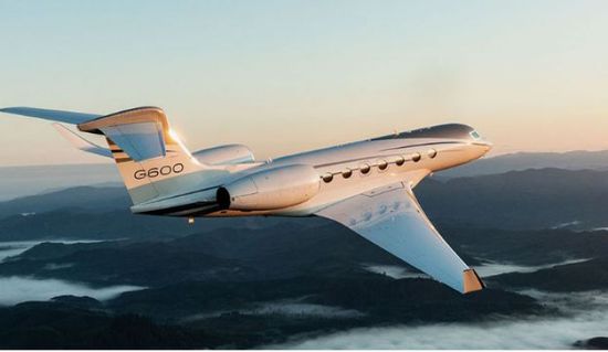 طائرة تخترق منطقة طيران محظورة قرب مقر ترامب