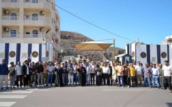 كوادر الأمانة العامة لـ"الانتقالي" تواصل التصعيد السلمي