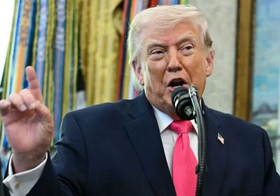 ترامب يتوعد إيران مجددًا إذا لم تفتح مضيق هرمز