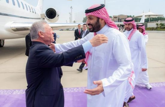 ولي العهد السعودي يستقبل عاهل الأردن وأمير قطر في جدة