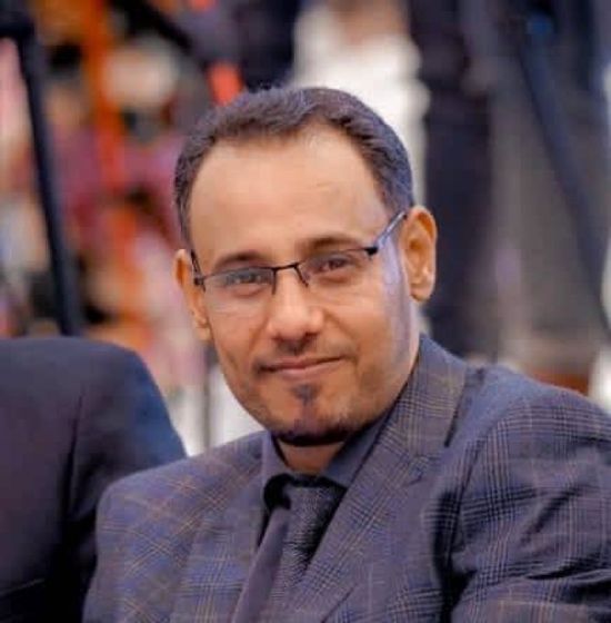 الجنيدي: محافظ عدن يهددني بالحبس إن لم أتوقف عن الكتابة