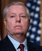 سيناتور أمريكي يطلب نقل القواعد الأمريكية من إسبانيا