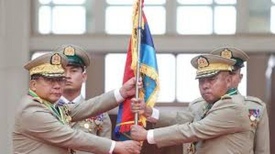 انتخاب قائد المجلس العسكري البورمي نائبا للرئيس