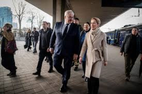 كبار دبلوماسيي الاتحاد الأوروبي في أوكرانيا لإحياء ذكرى مذبحة بوتشا