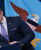 وزير الدفاع الأميركي: الأيام المقبلة ستكون "حاسمة" في الحرب على إيران