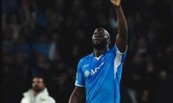 لوكاكو قد يتلقى عقوبة من نابولي بعد غيابه عن التدريب