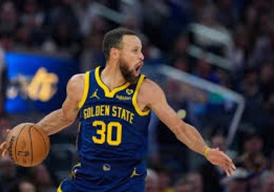 بافيت يتعاون مع نجم كرة السلة الأمريكي كري في مأدبة غداء خيرية