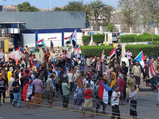 بدء توافد أبناء الجنوب للتواهي استجابة لدعوة الانتقالي 