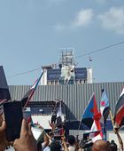 إعادة رفع صورة الرئيس الزُبيدي فوق مقر "عمومية الانتقالي"