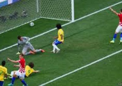 البرازيل تسجل هدفين متأخرين لتفوز على كرواتيا 3-1 وديًا