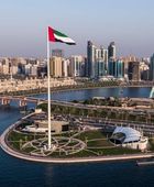 الجهات المختصة في أم القيوين تتعامل مع حادث نتيجة سقوط شظايا