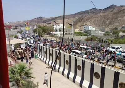 تحليل: الجنوب يفرض معادلته.. رسالة الشارع التي أربكت حسابات الرياض