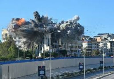 فنان لبناني يقاضي إسرائيل في فرنسا بتهمة ارتكاب "جرائم حرب" في بيروت