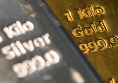 أسعار الذهب والفضة تواصل الهبوط إثر تصعيد لهجة "ترامب"