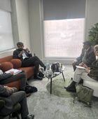 البيض يستعرض التطورات في الجنوب مع صحفيين بريطانيين