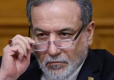 وزير خارجية روسيا يبحث وضع مضيق هرمز في اتصال مع نظيره الإيراني