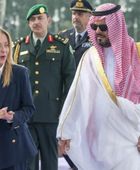 رئيسة وزراء إيطاليا تصل جدة