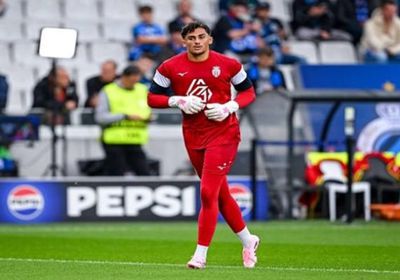 يانيس بن شاوش على رادار 8 أندية أوروبية وقطرية قبل ميركاتو الصيف