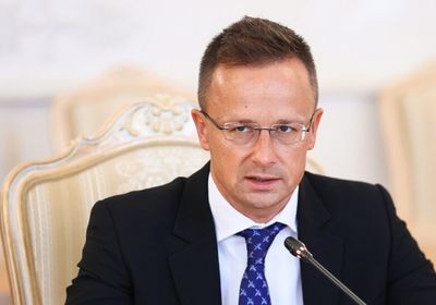 هنغاريا: أوروبا لا تحتاج نصائح بروكسل.. بل رفع الحظر على النفط والغاز الروسي