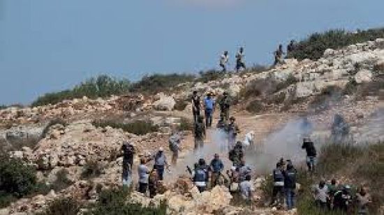 مستوطنون ينفذون أعمال تجريف لأراضي فلسطينيين