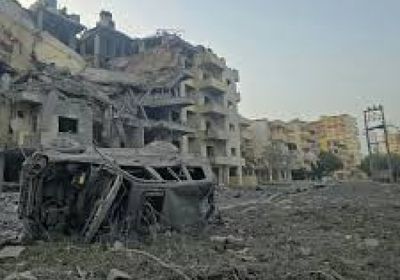 تضرّر مستشفى في مدينة صور بجنوب لبنان جراء غارتين اسرائيليتين في محيطه