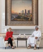 أمير قطر يبحث مع رئيسة وزراء إيطاليا تعزيز الحوار واحتواء الأزمات الإقليمية