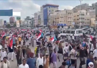 المكلا ترسم ملامح السيادة.. قراءة في دلالات الطوفان البشري لساحل حضرموت