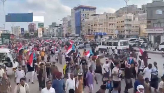 المكلا ترسم ملامح السيادة.. قراءة في دلالات الطوفان البشري لساحل حضرموت