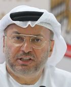 قرقاش: الاعتداء على السفارات "رسائل خطيرة"