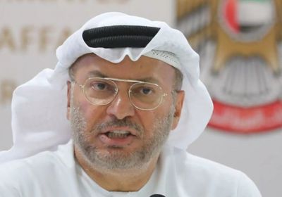 قرقاش: الاعتداء على السفارات "رسائل خطيرة"