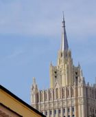 روسيا: زيلينسكي محور الفساد.. ولن يترك منصبه طواعية