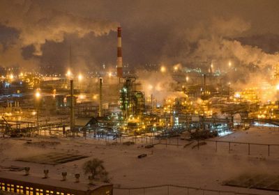 روسيا تستهدف بنى تحتية لشركة نفط أوكرانية